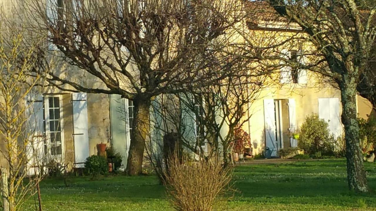 Gite Entre Bordeaux Et Saint-Emilion Genissac Экстерьер фото